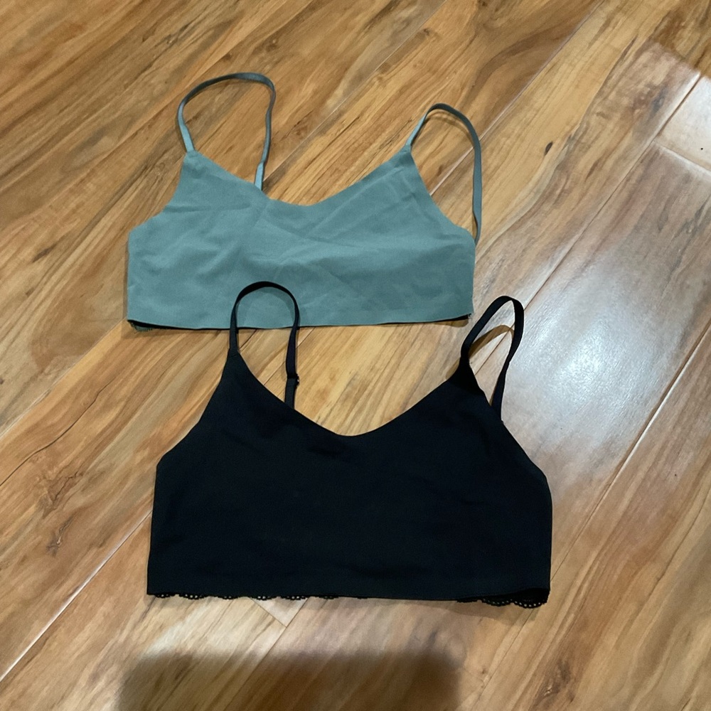 Victoria’s Secret Set of 2 Olive Green and Black Lace Bralette